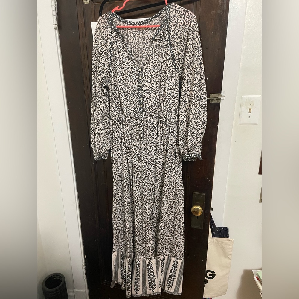 Faherty Black and White Patterned Maxi Dress